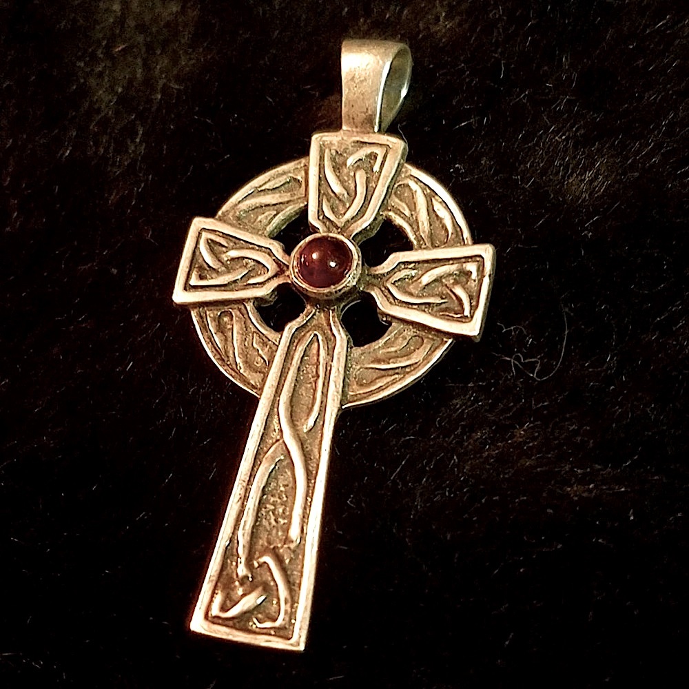 COPY - * Rare unidentified Stamp Garnet Stone Celtic Cross Pendant - Picture 3 of 8